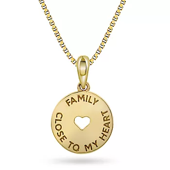 Pan Jewelry, Smykke i forgylt 925 sølv med tekst 'FAMILY CLOSE TO MY HEART'
