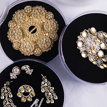 Bilde nummer 2 av Bunadskrin Ørskog