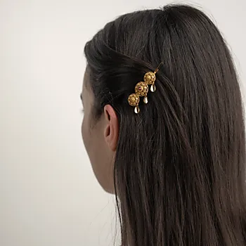 Bilde nummer 2 av Hårnål i 830 forgylt sølv med klar sten