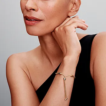 Bilde nummer 2 av Armbånd i 925 forgylt sølv med skyvelås