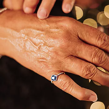 Bilde nummer 2 av Pan Jewelry, Ring i 925 sølv med blå zirkonia
