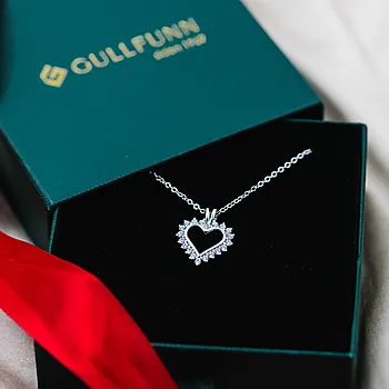 Bilde nummer 3 av Smykke i 925 sølv med zirkonia