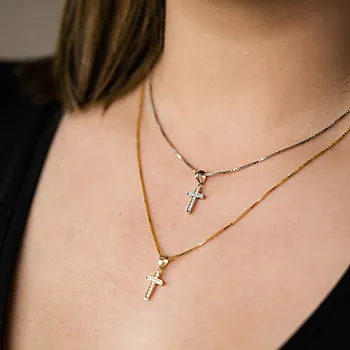 Bilde nummer 4 av Pan Jewelry, Smykke i 925 sølv med kors og zirkonia