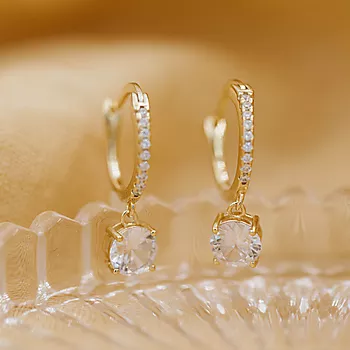 Bilde nummer 3 av Pan Jewelry, Øredobber i 925 forgylt sølv med zirkonia