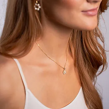 Bilde nummer 2 av Perleblomst smykke i 925 forgylt sølv