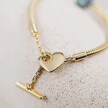 Bilde nummer 3 av Pandora Moments, Armbånd i 925 forgylt sølv med hjerte