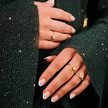 Bilde nummer 2 av Ring i 585 gult gull med zirkonia