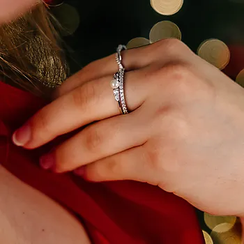 Bilde nummer 2 av 2-i-1 Modena ring i 925 sølv med zirkonia og perle