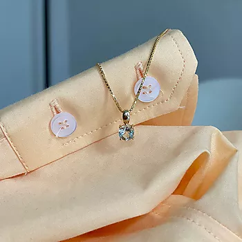 Bilde nummer 4 av Pan Jewelry, Anheng i 585 gult gull med grønn ametyst sten