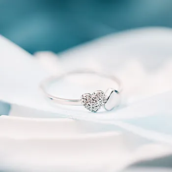 Bilde nummer 4 av Twinkle hearts ring i 925 sølv