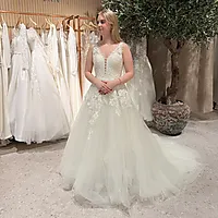 Bilde nummer 5 av En gang til brudekjole, Pronovias