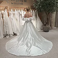 Bilde nummer 6 av En gang til brudekjole, St. Patrick