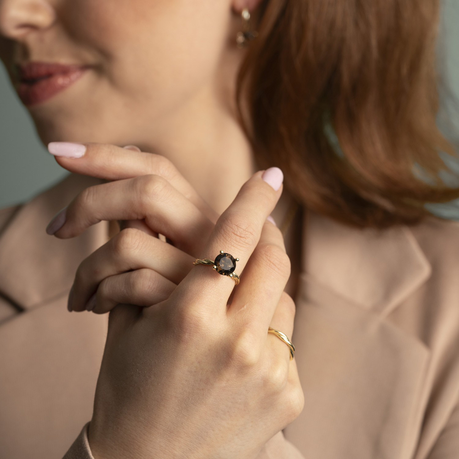 Bilde nummer 2 av Pan Jewelry Drops, Ring i 585 gult gull med Røykkvarts