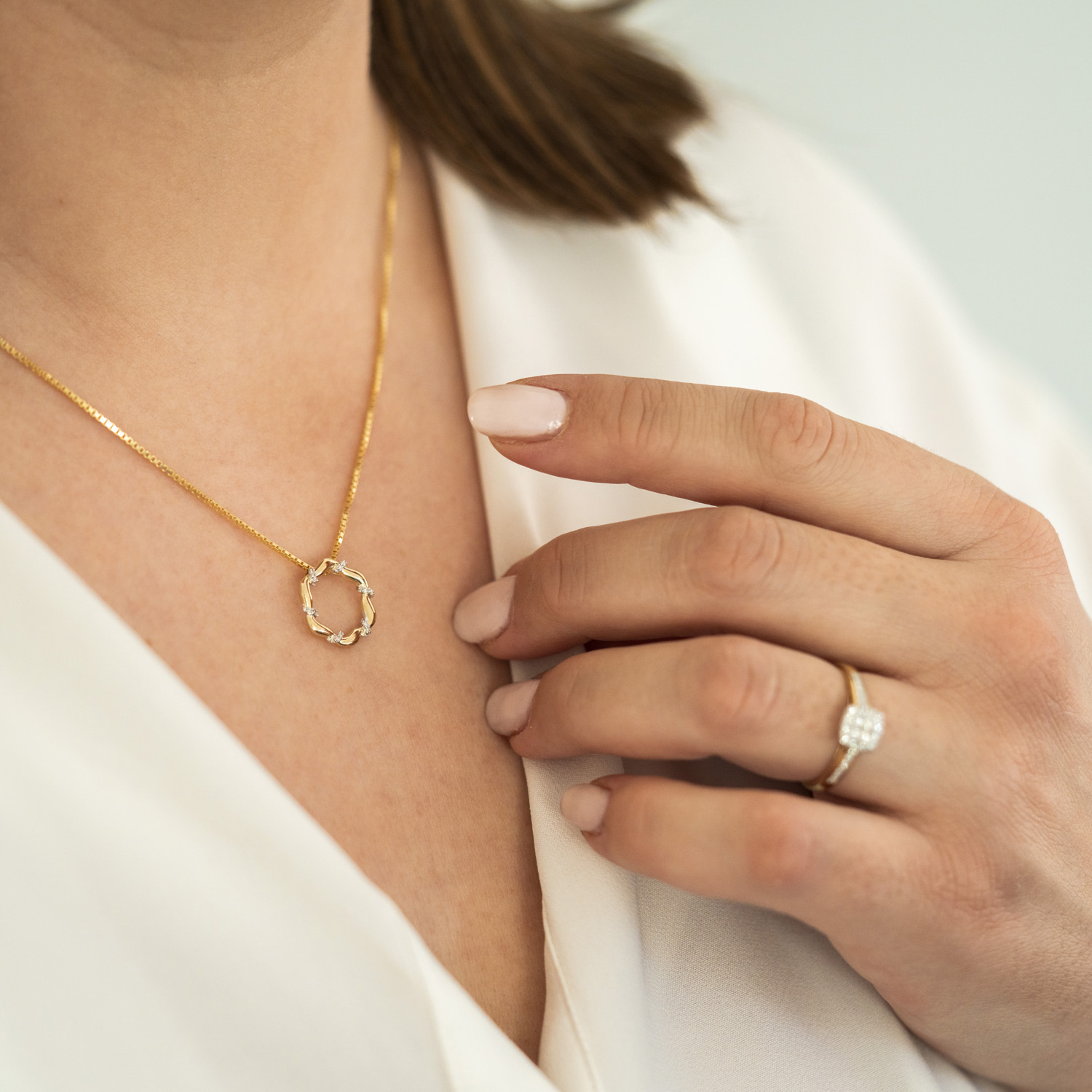 Bilde nummer 2 av Pan Jewelry, Anheng i 585 gult gull med diamanter 0,03 ct og sirkel