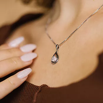 Bilde nummer 4 av Pan Jewelry, Smykkesett i 925 sølv med zirkonia og dråpe