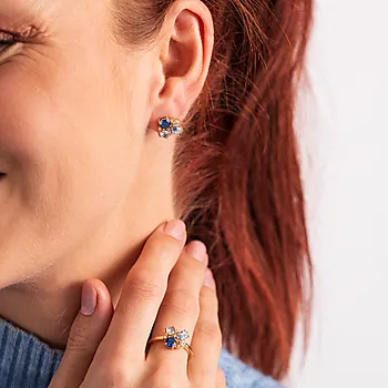 Bilde nummer 3 av Pan Jewelry, Øredobber i forgylt 925 sølv med blå zirkonia