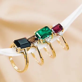 Bilde nummer 4 av Michelle diamantring i 585 gult gull 0,04 ct med sort onyx