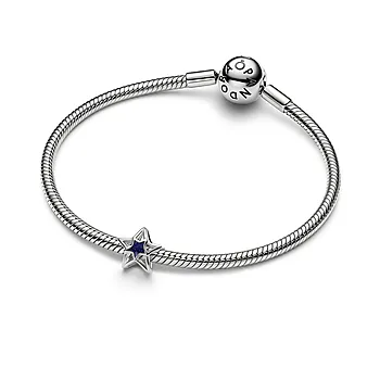 Bilde nummer 4 av Charms med stjerne