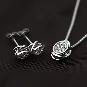 Bilde nummer 4 av Pan Jewelry, Øredobber i 585 hvitt gull med diamanter 0,15 ct