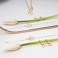 Bilde nummer 4 av Harmoni armbånd i 925 forgylt sølv ferskvannsperler