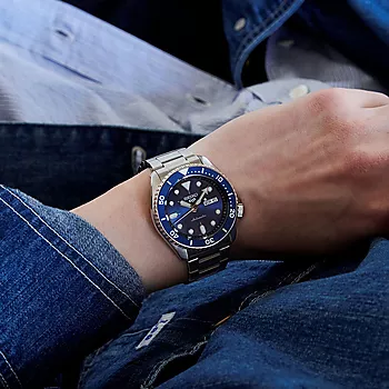 Bilde nummer 3 av Seiko, 5 Sports Automatic herreklokke med stållenke