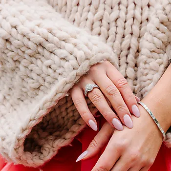 Bilde nummer 3 av Alexandra diamantring i 585 hvitt gull 1,12 ct