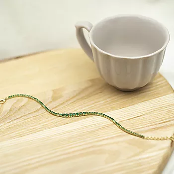 Bilde nummer 3 av Pan Jewelry, Armbånd i forgylt 925 sølv med grønne zirkonia