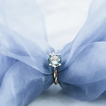 Bilde nummer 3 av Pan Jewelry Drops, Ring i 585 hvitt gull med syntetisk Akvamarin