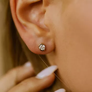 Bilde nummer 2 av Pan Jewelry, Øredobber i 585 gult gull med zirkonia