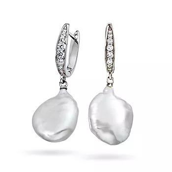 Pan Jewelry, Øredobber i sølv med barokk ferskvannsperle og zirkonia
