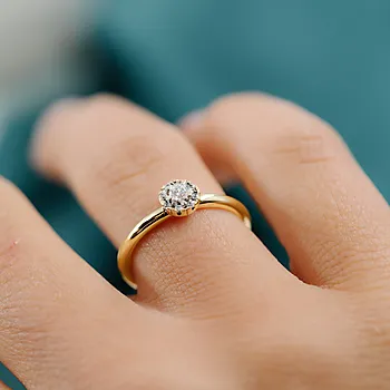 Bilde nummer 4 av Moments by Pan Jewelry, Diamantring Bliss i 585 gult gull 0,20 CT | 2 mm bredde