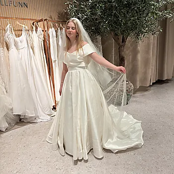 Bilde nummer 4 av En gang til brudekjole, Eva Lendell