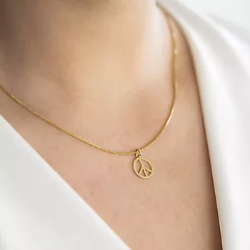 Bilde nummer 2 av Pan Jewelry, Anheng i 585 gult gull med peace tegn