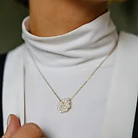 Bilde nummer 2 av Perlefnugg smykke i 925 forgylt sølv med ferskvanssperler