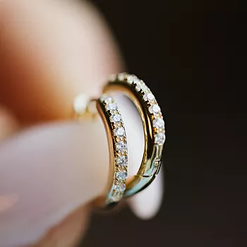 Bilde nummer 3 av Pan Jewelry, Øreringer i 585 gult gull med zirkonia