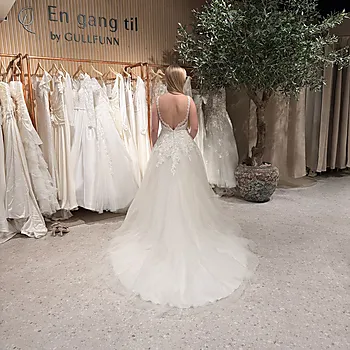 Bilde nummer 4 av En gang til brudekjole, Pronovias