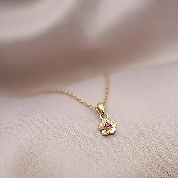 Bilde nummer 2 av Smykke til barn i 925 forgylt sølv med blomst