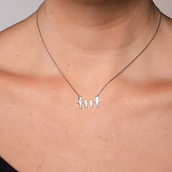 Bilde nummer 2 av Familiesmykke i 925 sølv med mødre og to døtre