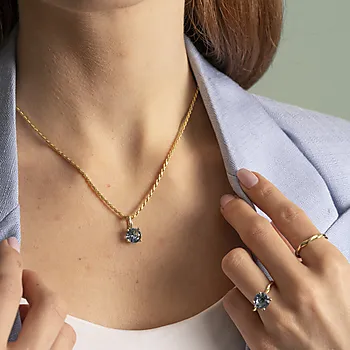 Bilde nummer 2 av Pan Jewelry Drops, Anheng i 585 gult gull med syntetisk Akvamarin