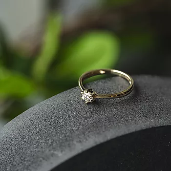 Bilde nummer 4 av Gems by Gulldia, Ring i 585 gult gull med LAB diamanter 0,30 ct TWSI