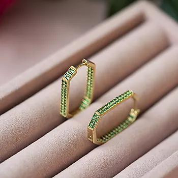 Bilde nummer 4 av Janne Formoe by Pan Jewelry, Øreringer i 925 forgylt sølv med grønne zirkonia