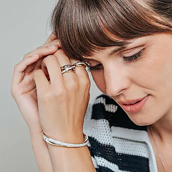 Bilde nummer 3 av Ring i 925 flerfarget sølv med zirkonia