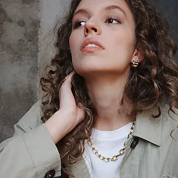 Bilde nummer 2 av Steel Satin øreringer i forgylt stål