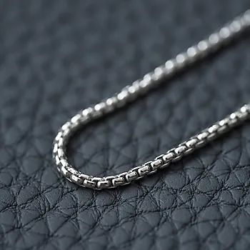 Bilde nummer 2 av Pan Jewelry, Veneziansk kjede i rhodinert 925 sølv 1,8 mm, 45-50 cm