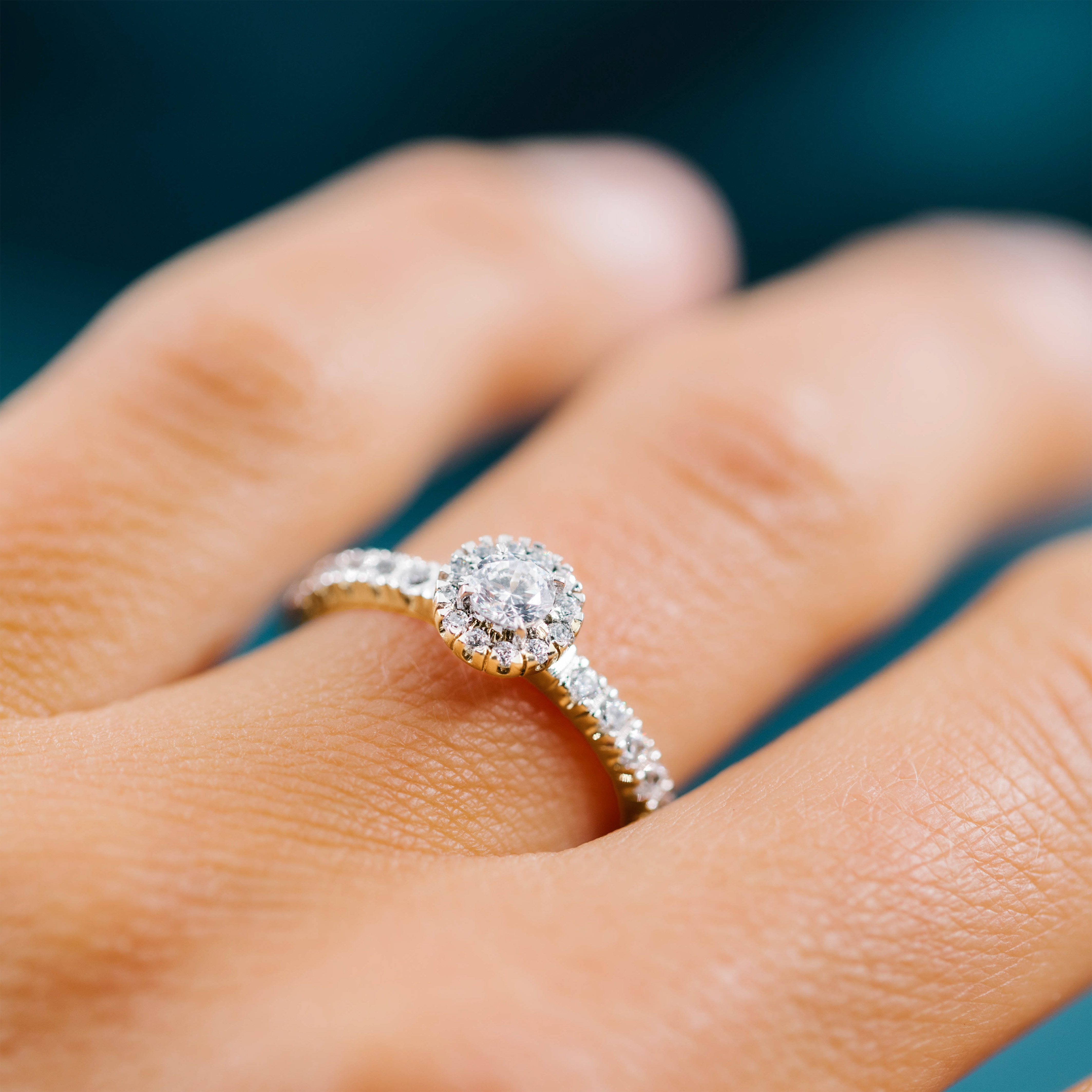 Bilde nummer 3 av Moments by Pan Jewelry, Diamantring Delight i 585 gult gull 0,56 CT | 2,1 mm bredde