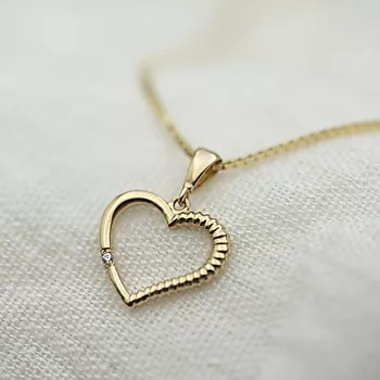 Bilde nummer 2 av Pan Jewelry, Anheng i 585 gult gull med zirkonia og hjerte
