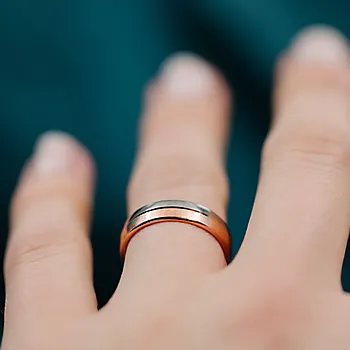 Bilde nummer 3 av Giftering i 585 hvitt og roségull | 5 mm bredde