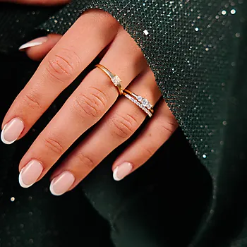 Bilde nummer 2 av 2-i-1 ring i 925 forgylt sølv med zirkonia