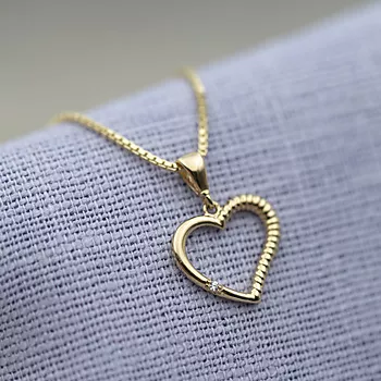 Bilde nummer 3 av Pan Jewelry, Anheng i 585 gult gull med zirkonia og hjerte