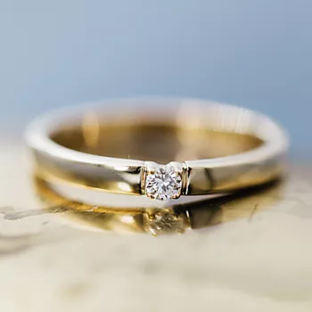 Bilde nummer 3 av Pan Jewelry, Angelica alliansering i 585 gult gull med diamanter 0,07 ct WSI